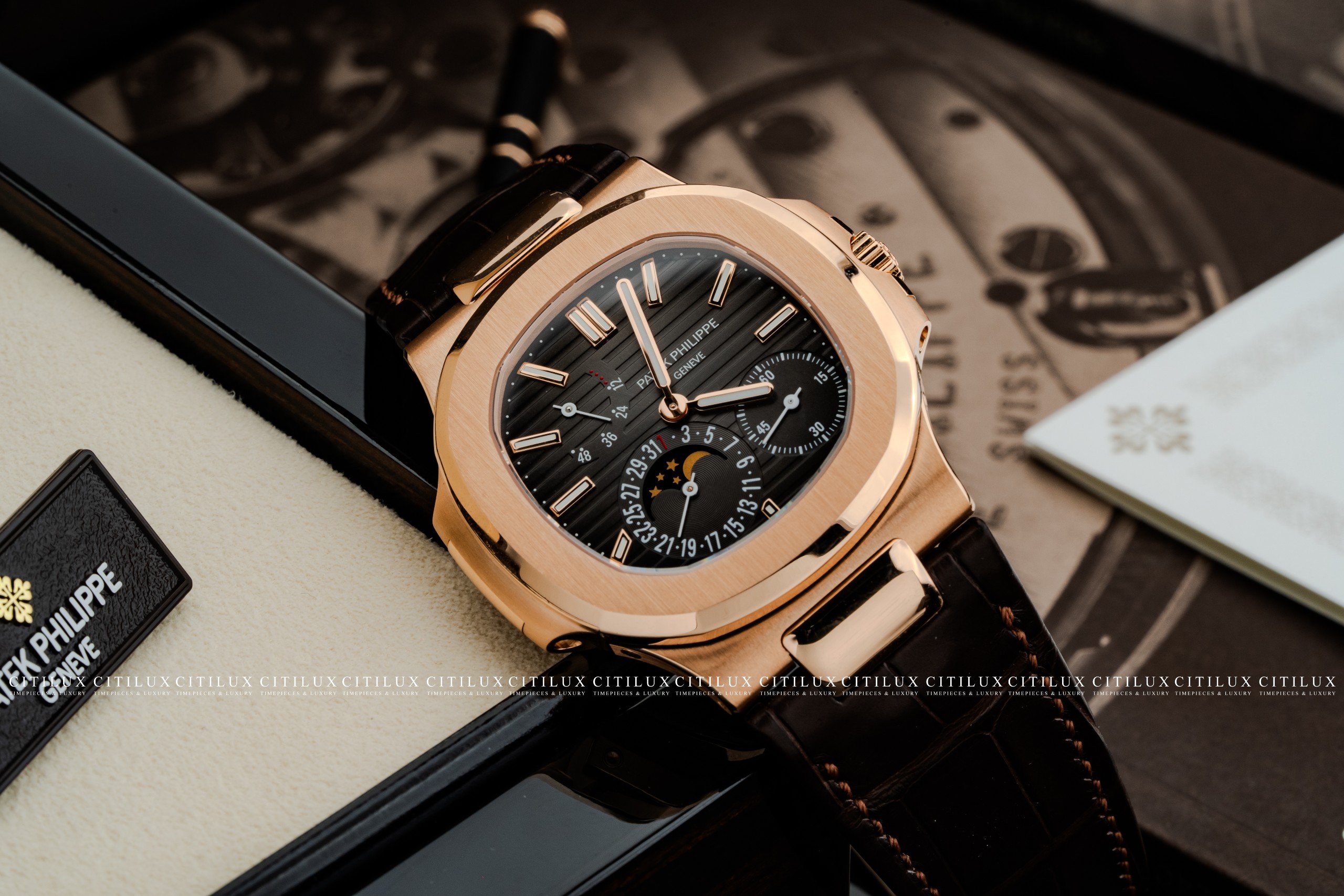 Đánh giá đồng hồ Patek Philippe Nautilus Ref.5712R-001